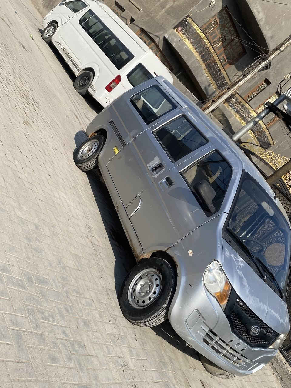 سلام عليكم سيارة ليفان 2014للبيع 
مكينة وكير كفالة عامة 
مكفولة من ضربة 
كشنات مدوشمة دوشمة جديدة نظيفة 
تبريد تدفئة شغال 
تخم تاير جديد 
السعر 35وبيهة مجال 
***********
المكان البلديات تقاطع المرور
