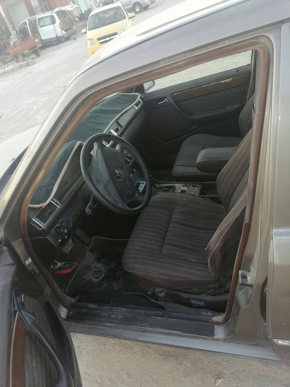 مارسدس دب رقم بغداد مكينه وكير مكفولات vvt قواعد دبل بلاد بدون خياس برانكيت مكفوله سياره جاهزه مكان السياره ذي قار الفجر السعر 50 مكلف بالنشر انتصل بصاحب السياره
***********
