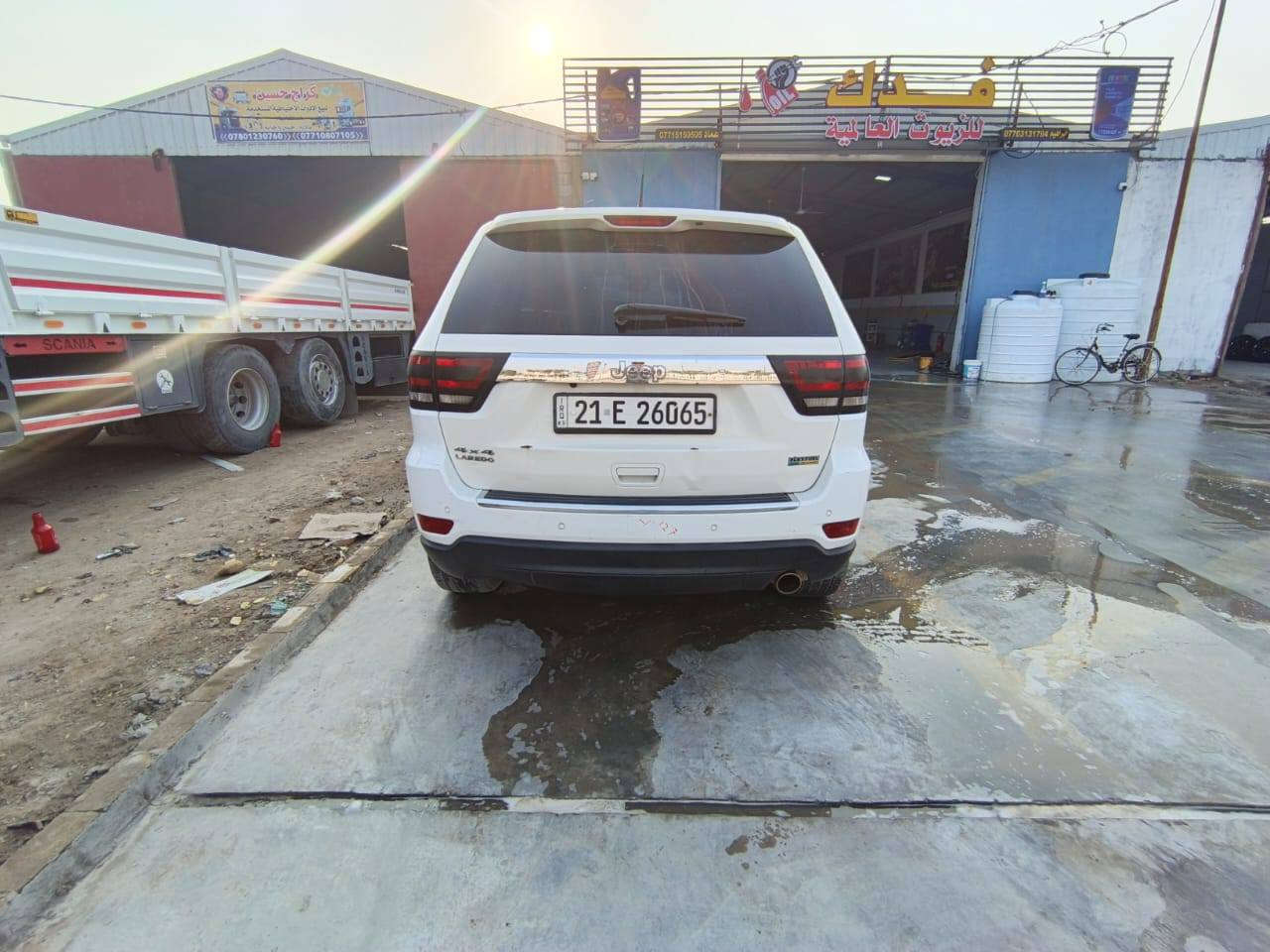 جيب گراند شيروكي (لاريدو) 2012 سته سلندر
ويلات اصلية مع تخم اطار حجم20
شاشة وكامره 
حساسات
السونار مرفق مع الصور 
حداده عامه مع تخم دبل جديد 100٪
السيارة ما تصرف عليها ربع جاهزه 
سعر البيع 140 بيها مجال بسيط 
*********** ملاحظه مكلف بلنشر
