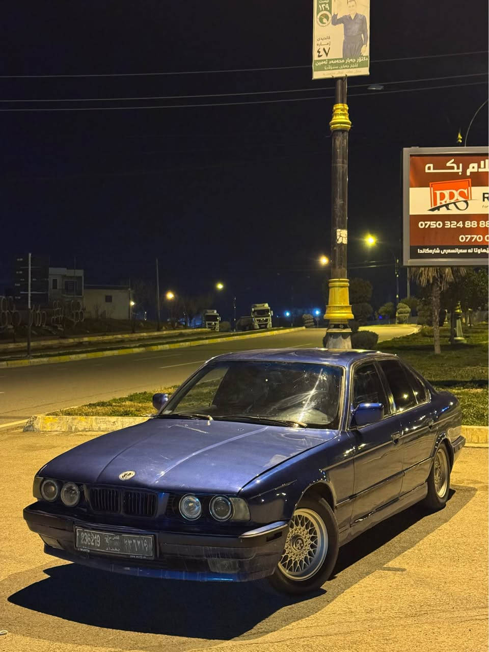 سەرەتا بەناوی خوا 
سەیارەکە سەنەویەکی هەیە بە علوج دەی فرۆشم 
مۆدێل ١٩٩١
کوشنجڵد سیاحی
ناوخرفەی لۆک 
سوکان m
کارەبایەتیو گێرومەکینە بەشەرت
موسوبراوە بەشەرت
٢٥٠ مەسرەفیم تێدا نەهێشوە 
تندوتۆڵ 
ویلوتەیای لۆک 
تازە کامل کورە کراوە 
سەیارەکە وەسفی ناوێ تاکو خۆت نەیبینی 
سەعری ٣٠$ گەڵاو تۆزک مەعامەلە
شوێن:قەڵادزێ
***********
موشتەری نی سەری منو خۆشت مەیەشێنە بشدار, السليمانية
