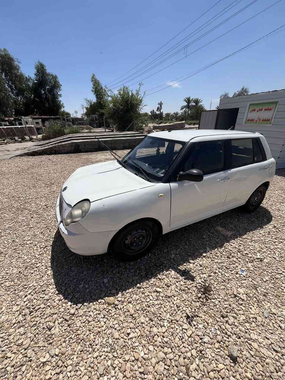 يفان 320 معمره دواير ومرشوشه احزام فقط بدون ظربه مكينه وكير وتبريد مكفولات رقم بغداد بسمي بيها طخات بسيطه رايده ب37وبيها مجال مكاني حله ***********
