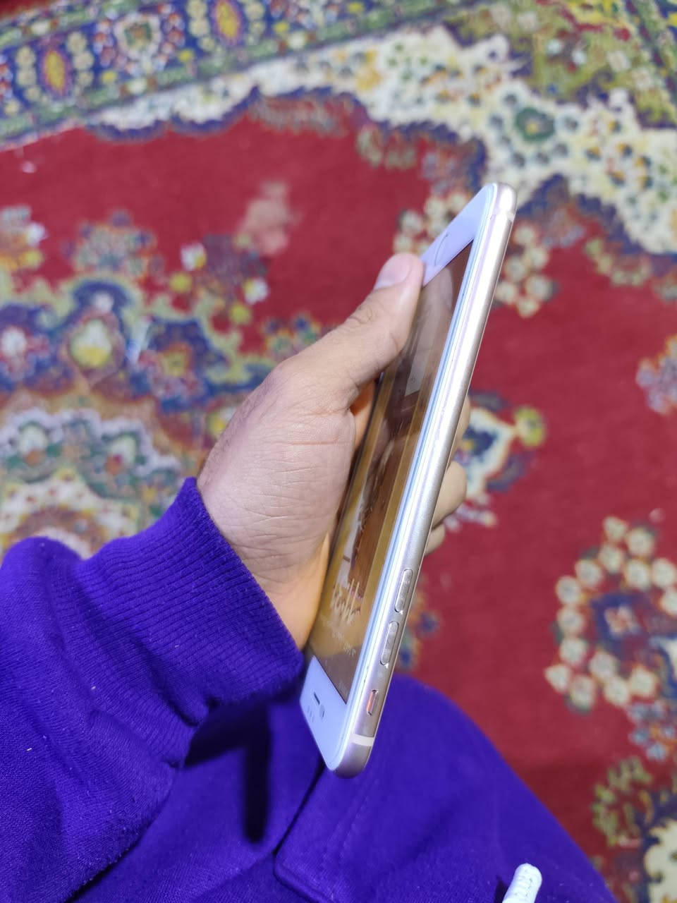 السلام عليكم  يوجد ايفون 8بلاص
ذاكره 256 
بطاريه 73بلادي
كلو شرط الجهاز 
بيع او مراوس شعندك جهاز نزل 

***********
