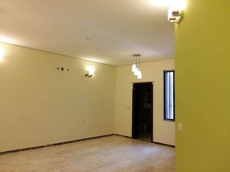 اللهم صل على محمد وآل محمد..🤲❤️
احمد جوتن للجدران الداخلية والخارجية.زين ورتب بيتك  
لأعمال معالجة رطوبة الجدران وديكورات حديثة بديل الخشب والرخام بأحدث ماركات للاستفسار اكثر مراسلة الصفحة او واتساب 📞***********
العنوان: النجف_الكوفة. النجف, العراق
