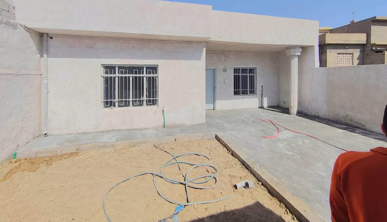 بيت للبيع خانقين  بانميل بل بدايه 

📏 المساحة 200
  
مكونات البيت غرفة2🏤
واستقبال🏫
 مطبخ 🏫
وصحيات 🏫
حوش وحديقه  🏫
🏛️🏬🏛️🏬

السعر20 مليون
🏠🏠🏠🏠🏠

للاستفسار راسلو الصفحة
 او على الواتس اب 
 او الهاتف 
***********☎️📱
___________ 
عندك بيت او ارض للبيع خلي البيع علينا 
تحتاج بيت او ارض خلي عملية البحث علينا 

#عقارات #عقار #خانقين
