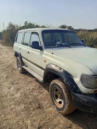 لاندكروز مونيكا • ٢٠٠٤ • مكينه ٣٠٠٠