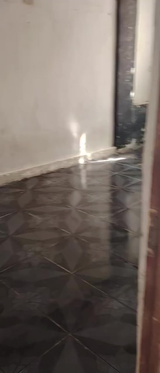 يوجد لدينا
شقه للايجار معزوله طابق ثاني

غرفة كلدور مطبخ صحيات

سعر الاجار 250 الف

حله حي المهندسين قرب مركز تأهيل الجرحى

للاستفسار الاتصال على الرقم ***********
