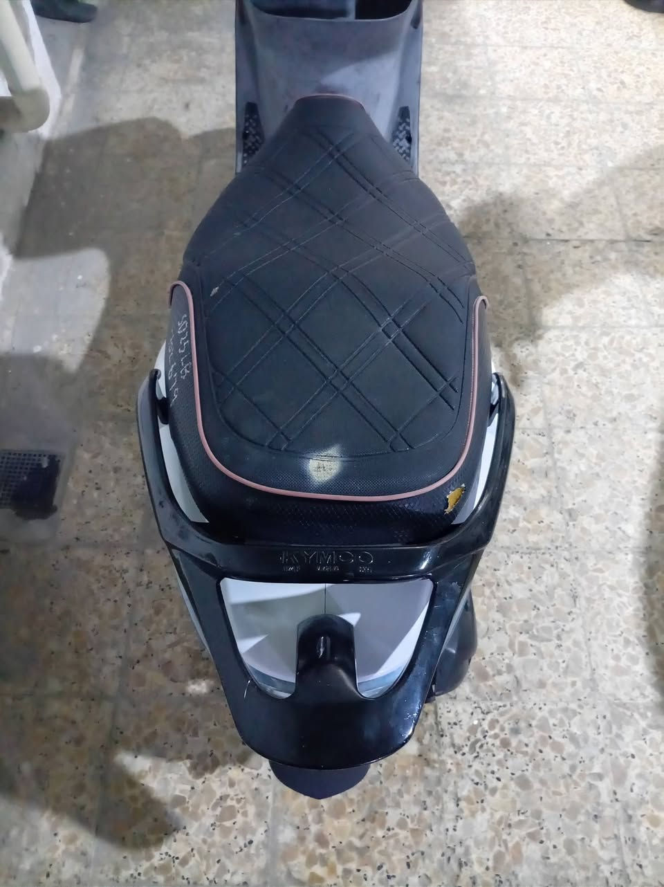 كامكو جي فور
دراجة حاوية نظيفة وحلوه
حديث 2014 مختوم على محرك
دراجة جاهزة من كلشيء
لايتات سكنات اشاير
عداد بانزين عداد كيلو متر عداد رون
لون ابيض كفراته اصلي ابو ختم
ممصبوغه جاي هيج من خارج بيه شخوطات قليلة
السعر 675 الف بيه مجال للشراي
مكاني النجف الاشرف ثورة العشرين شارع ابو صخير فرع مركز سلامي للاراكيل محل حسين العيساوي


**إذا كنت صاحب هذا الإعلان وتريد حذفه لأي سبب، رجاءا أرسل رسالة إلى الدعم الفني**