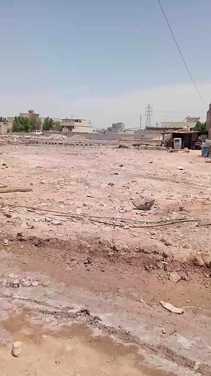 السلام عليكم عندي قطعت أرض للبيع اريدها ب15 وهاذه رقمي ***********
