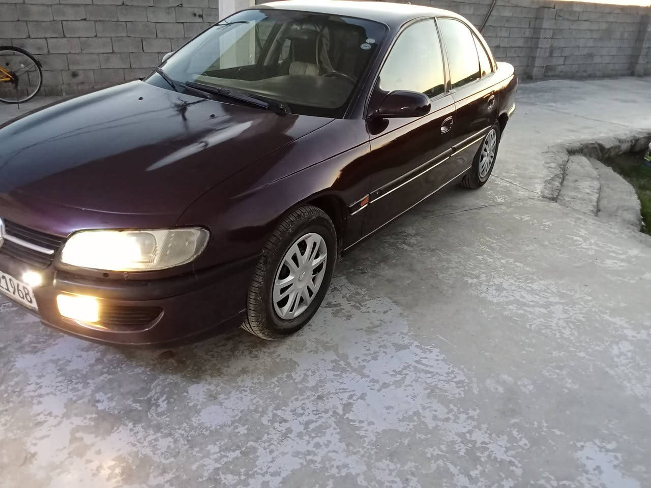 سلام عليكم 

اوبل بزون للبيع موديل 94مصبوغه عام اثر جراد تخم تاير جديد مكينه بيها خيط بخار شرط للبصره اذا نقصت اتحمل مكينه تبريد فقط غاز صونده طكت وما سويتها كهربائيات كلها شغالات بسمي وكاله شرط اني احولك ثاني يوم سنويتها الشهر السادس تنتهي 2026 سعر 42 مكان الصويره
 رقم الهاتف ***********
