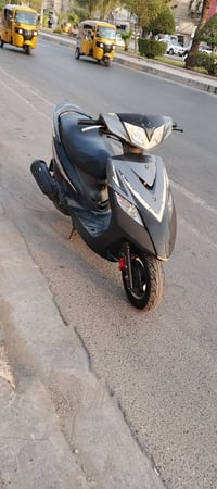 دراجه ثعلب للبيع مكينه بلاد كفاله عامه اي نقص مابيهه مكينه خرسه شلعه و...