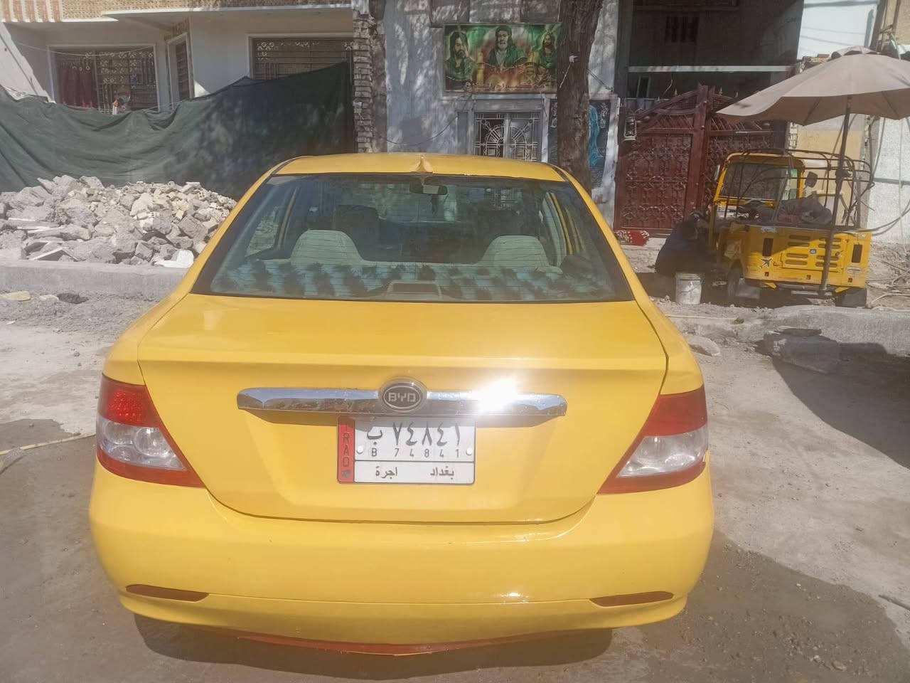 سلام عليكم سياره بيوايدي2013سياره جاهز من كلشي مكينه كير كل جديد تنفى تبريد كل عل وضع الشركه تخم تاير جديد السعر43رقم***********
