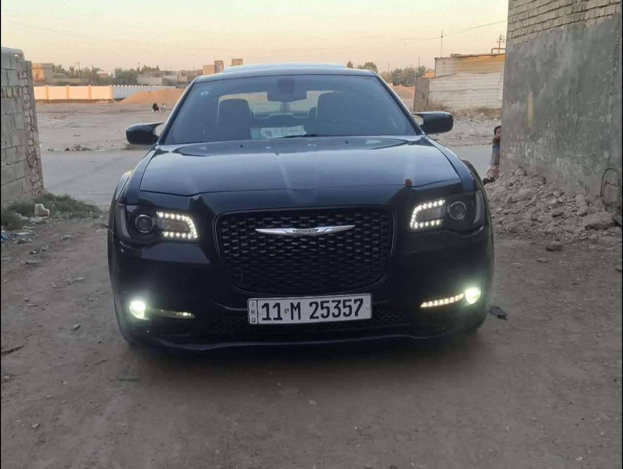 اوباما 2014 اصل  فول مواصفات حادثها سرقة بنيد فقط وبيها نص جاملغ امامي صبغ رقم بغداد الانكليزي بسمي 6 سلندر السيارة جاهزة من كل شي فول مواصفات كير طياره بانوراما طكتين شاشة كبيره شفتات ستيرن حساس خلفي ويل 20 تبريد قطعتين نضام صوت سماعات كشنات جلد وكهرباء السيارة محدثة 20 بل كامل تحديث اصلي السعر 185 وبيها مجال مكاني بابل ***********
