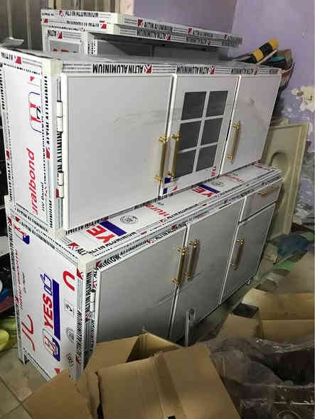 كاونتر متر ونص مع سنك متر مرمر تزكام درجه اولى بليت ثقيل ومقطع اصلي ونرماده حفر ونقش cnc وجوكر مخفي السعر 390 العنوان ناصريه شارع الاخلاص قرب مجمع ابي تراب *********** ناصرية
