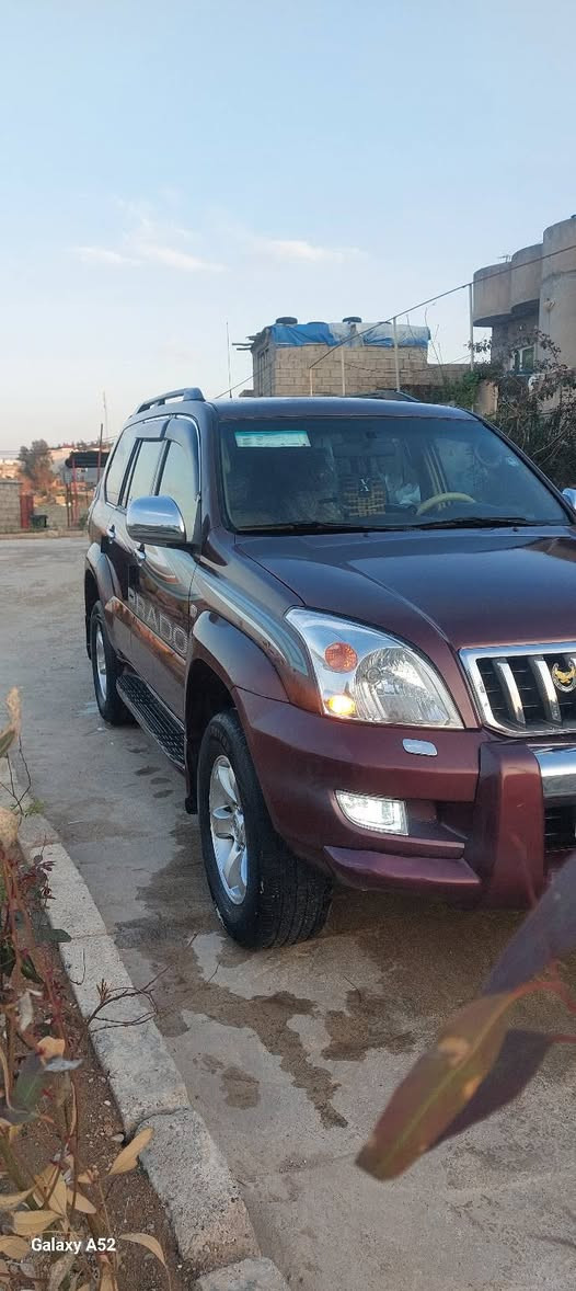 السلام عليكم للبيع برادو موديل ٢٠٠٥ خليجي حجم المحرك ٤بستن ٧راكب ٣قطع تبريد دبل اكسن شاشه كاميره السياره جاهزه من كلشي ماتصرف عليها الف دينار السياره ماشيه ٢٤٠ حقيقي كير ومحرك بشرط طخم تايرات وباتري جديد حداديه صدر جديد السياره بدون صبغ بدون ضربه ماعده بونيد صبغ سبب جارد السعر ١٤٧ وبي مجال رقم الموبايل ***********كورك ***********اسيا
