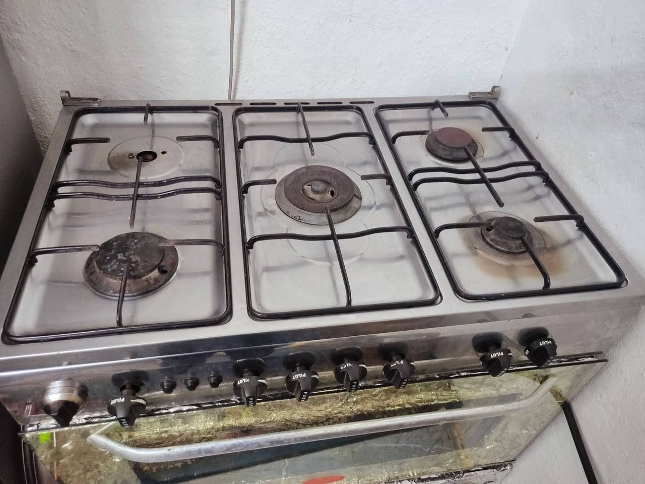 السلام عليكم غراض البيع سعر كلمن وسعره عنوان العلكايه
1--ميز بلازمه نضيف اجده سعر 65 الف
2--صوبه نفطيه اخت جديد ياباني اصلي مختم سعرهه 110 وبيهه مجال بسيط 
3-- طباخ 5 عيون اخو جديد احسن نوعيه  سعره 250 وبي مجال بسيط
4. صوبات كهرباء وحده على 25 وثاني على 10 الف عنوان علكياء قريب من شارع عام رقمي ***********
