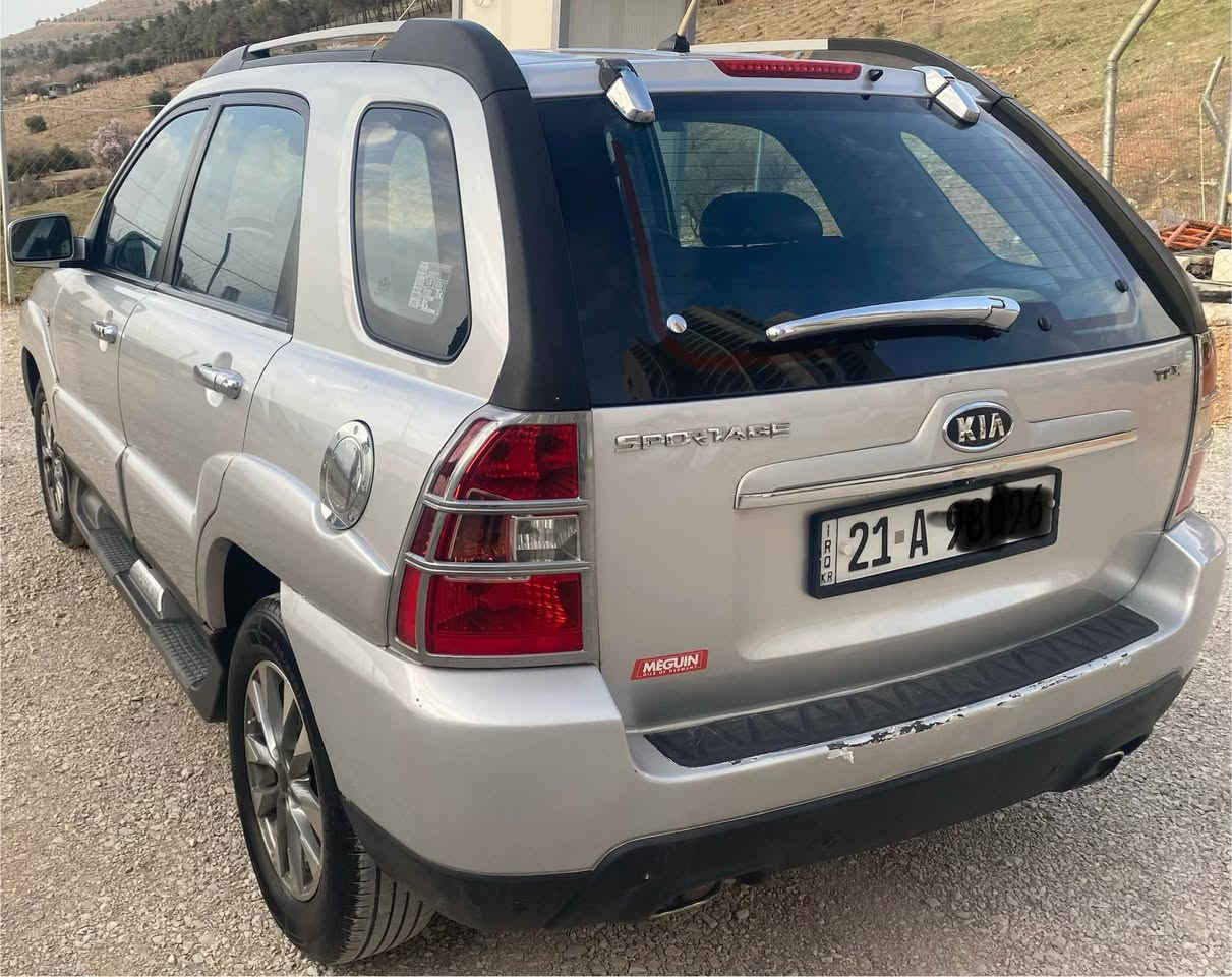 بەناوی خوای گەورە و میهرەبان
تكایە هەموی بخوێنەرەوە هەموو شتێكم ڕون كردۆتەوە دواتر پەیوەندی بكە
كیا سپۆرتاج 2009 كۆری بۆ فرۆشتن
گێڕ و مەكینەی تازە داگیراوە و بە شەرت
198,000 كم ڕۆشتووە
ڕەنگی سلڤەر
تاك ئەكسل
تەبرید و گەرمی بێ كێشەیە
كوشن هیتەر
ئاوێنە كارەبا
كوشن جڵدە و بەرگی تێگیراوە
شاشە ئایپاد و سوكان ڤۆلیۆم
چوار جام كارەبا
حاصەی بەگ
كامل ئەرزی و لاكانی عەزلی دەنگ كراوە 
سەنەوی بەسەرچووە لە بەرواری 31-1-2026 و بە ناوی خۆمەوەیە
كامل صیانەی بۆ كراوە و بی مەسرەفە
گڵۆپی مەكینەی ئیش دەكات من بە شەرتی كۆمپیوتەر و فەحس ئەیفرۆشم
جامی پێشەوە بەردەم سەكن درزێكی تیایە لە سەرەوە بۆ خوارەوە
٧٠،٠٠٠ دینار غرامەی لەسەرە ئەیگەڕێنمەوە
بۆیاخ : چەمەلەغ و دەرگای سایەق بۆیاخە بێ ناو گرتن لەگەڵ بونی چەند شوختێك
نرخی كۆتایی 100 وەرەقەیە بێ هیچ معامەلەیەك قفڵ قفڵە
بۆ پەیوەندی *********** السليمانية, العراق
