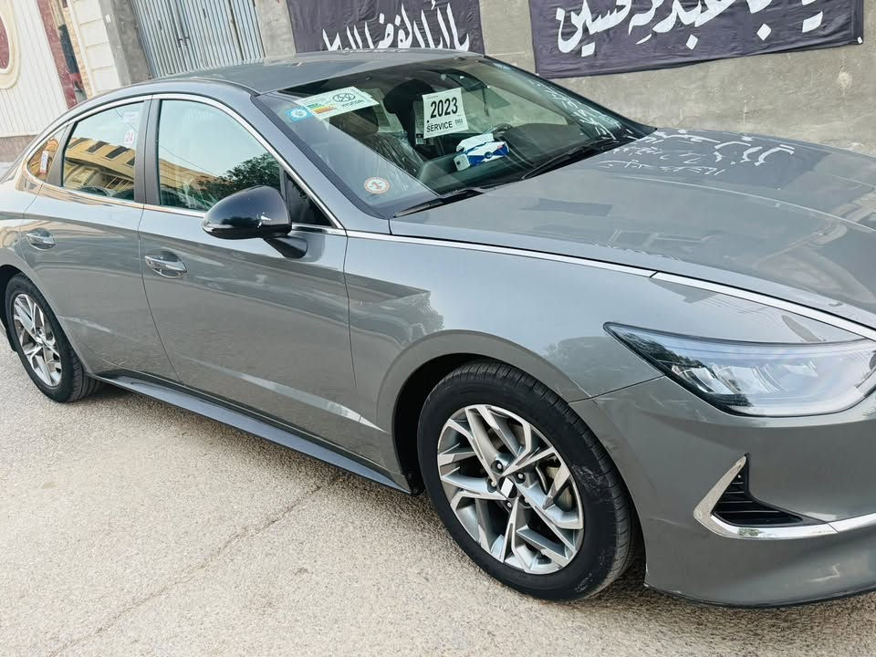 سوناتا 23 معوقين ذي قار ولد شاب كلشي مابيه
سياره فقط جاملغ تبديل 
فول عدا البنوراما ماشيه 30 الف حقيقي 
تبريد بلاد مراوس ترهم 
***********
