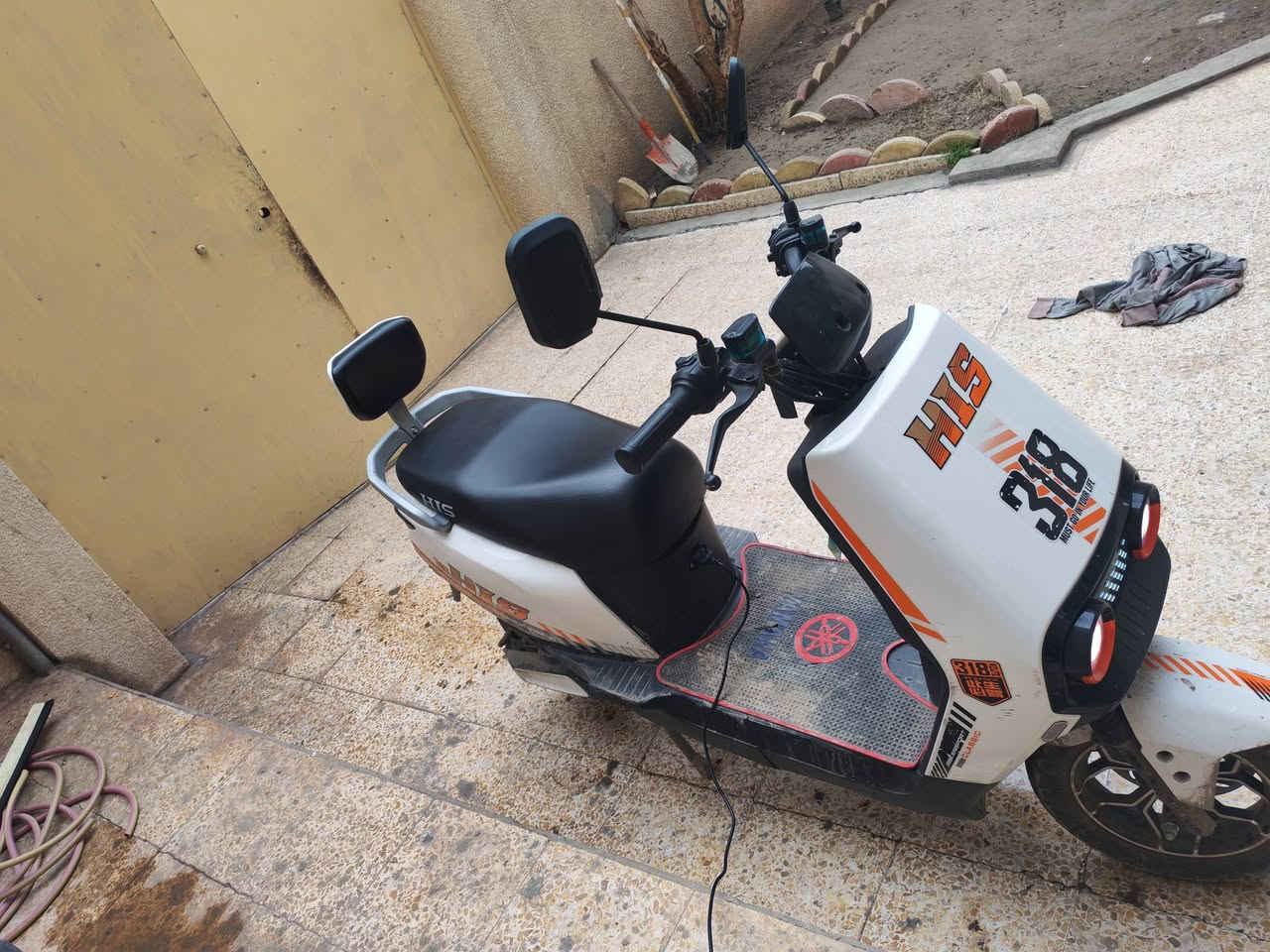 دراجة 318 HIS نظافة فول
بطاريات 6 دبل بحالة جيدة جدا 

4 نمر 

لايت زينون نهار

بريك امامي خلفي دسك ودهن بريك

نظام R خلفي 

سرعة 100 الحقيقي 70

ملف 1500

مستعمل 4 اشهر استعمال خفيف جدا  
 
للتواصل خاص او على الرقم 
***********
