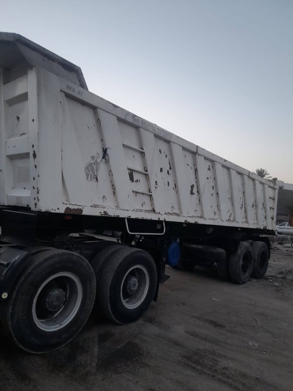 السلام عليكم أخوان عربانه ماموت أماراتيه ٣٤ متر ٢٠٠٨ دنكيرين مجموعه ١٦ ربطه عربانه شاغوله تايرات نص عمر السعر ١٣٥ وبيه مجال رقم الهاتف ***********
