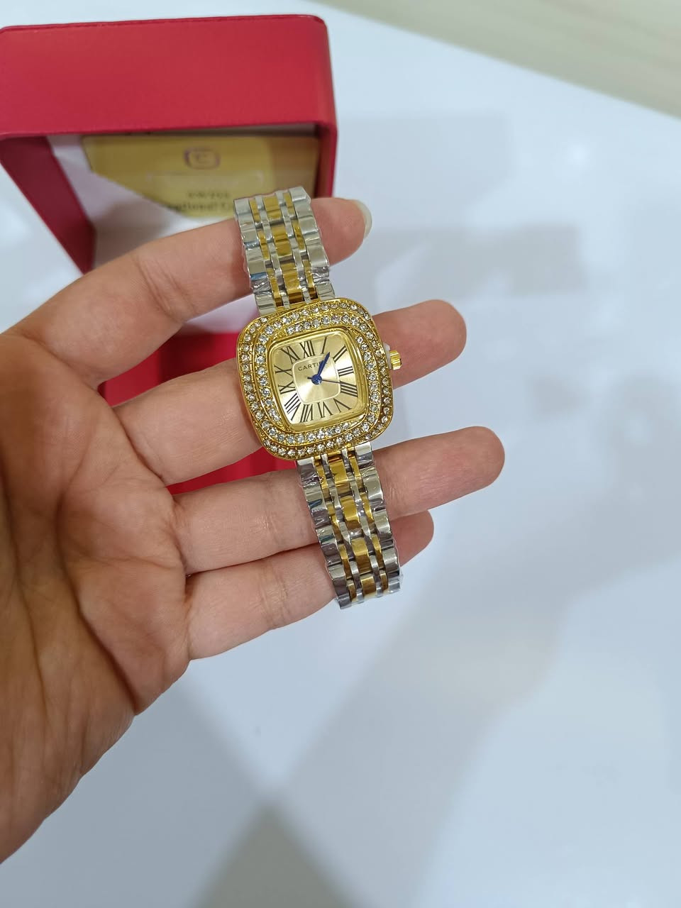 ساعه كارتير نسائي ضد الماء كوالتي عالي جدا قفل فراشه


**إذا كنت صاحب هذا الإعلان وتريد حذفه لأي سبب، رجاءا أرسل رسالة إلى الدعم الفني**