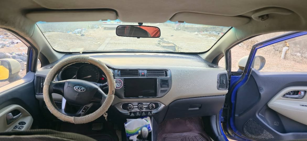 كية ريو 14 ..
سياره كامله من كلشي ..
فقط حدادية مقدم ..
محرك  كير جدد ..
تخم تاير تخم ويل  وسبير جديد ..
الهيئة صفر .. 
مرور صفر .. 
مداور ثاني يوم .. 
..ب75 ..
*********** 
***********
