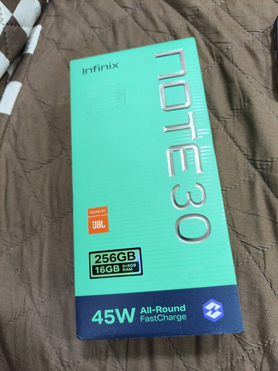 السلام عليكم جهاز { infinix not 30 } للبيع  ذاكرة 265GB بطاريه 5000m امبير الجهاز الشاصي مالته بي عوجه كلش خفيفه وما مأثره عله كل آداء الجهاز ابد والصوت مالته مصلح ملحقاته فقط حافضه ودبوس شريحه شاشه لمس صوت كامره كلهه كفاله {السعر ب 175} وبي مجال قليل للأستفسار التواصل على الرقم *********** بي واتس فدوه اروحلك اذا مو شراي لتعبني وبل عافيه عل ياخذه 🌷
