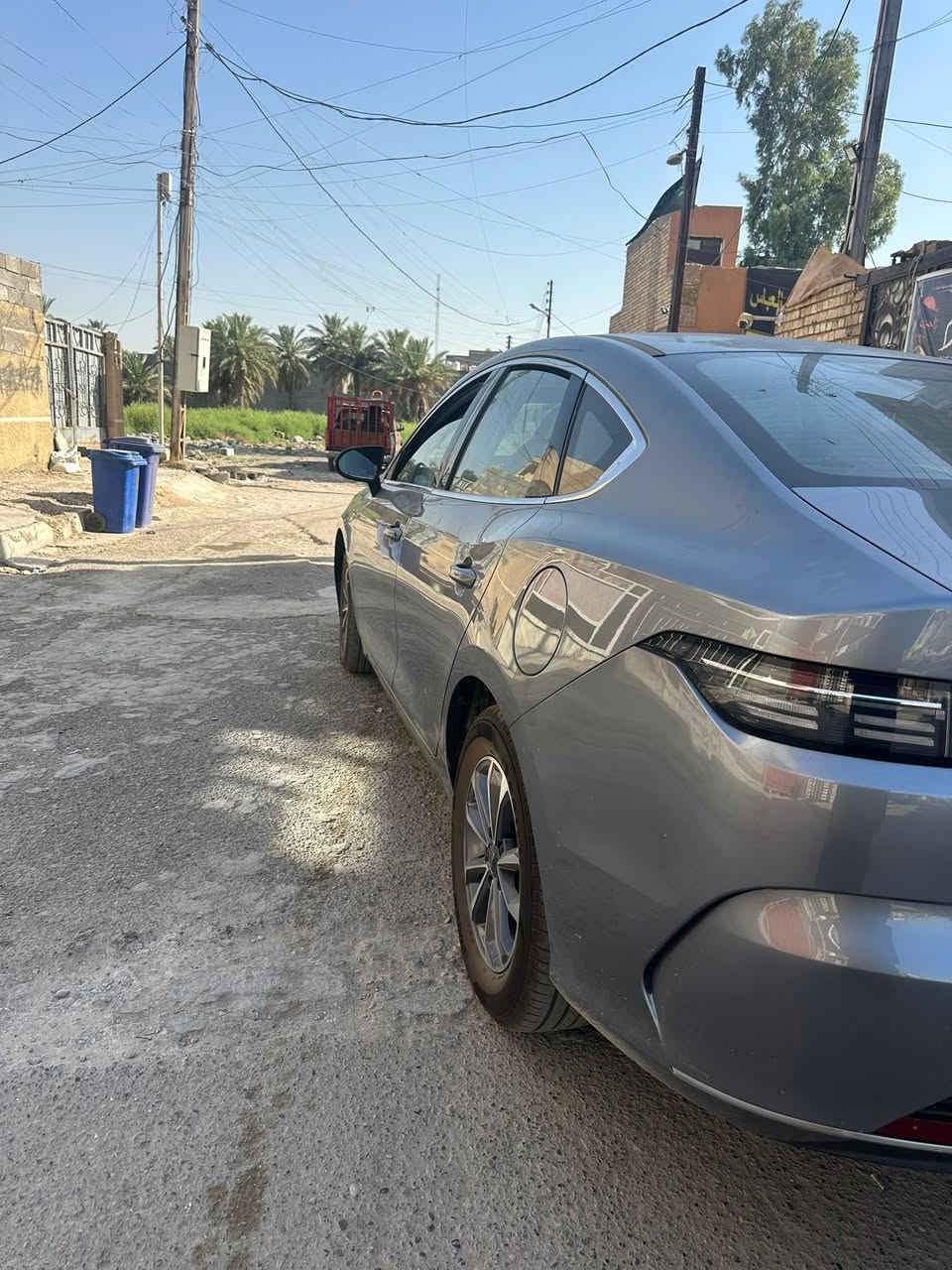 السلام عليكم.
بي واي دي  BYD 2025ديستروير للبيع نضيفة ومكفولة من كل شي وجاهزة من سبير ومعداتة  السعر ٢٠مليون وبيهة مجال التواصل ***********  العنوان بغداد البياع
