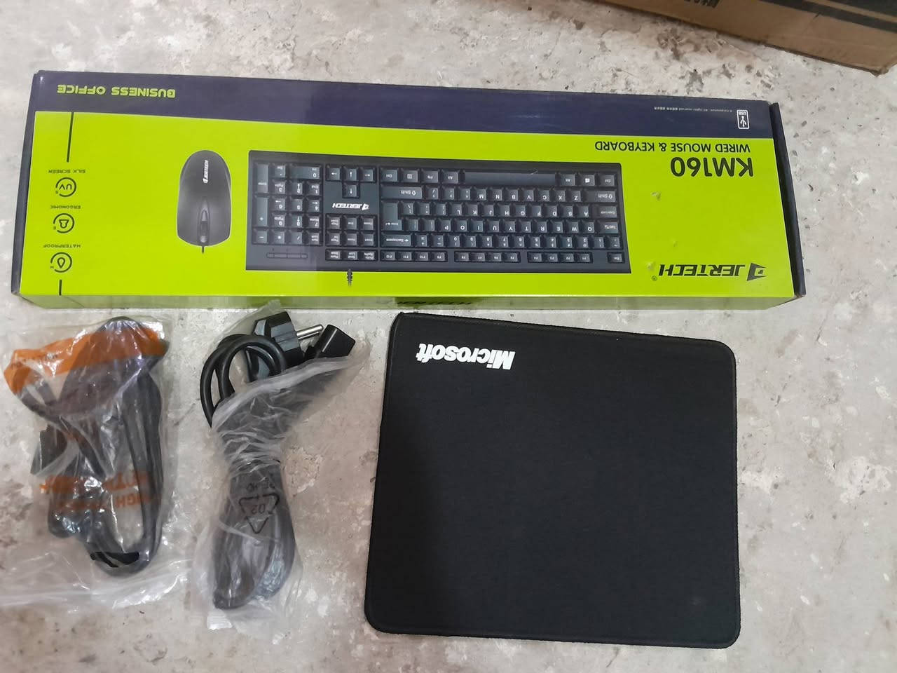 سلام عليكم كيس اللبيع موصفات عاليه يشغل العاب GTA 5 والعاب حديثه معلوماته كرت شاشه 4
رام 16 كيكه سي أس i550  سعر 350 اوبي مجال 
المكان بغداد حي نصر موجود خاص وتساب ***********
