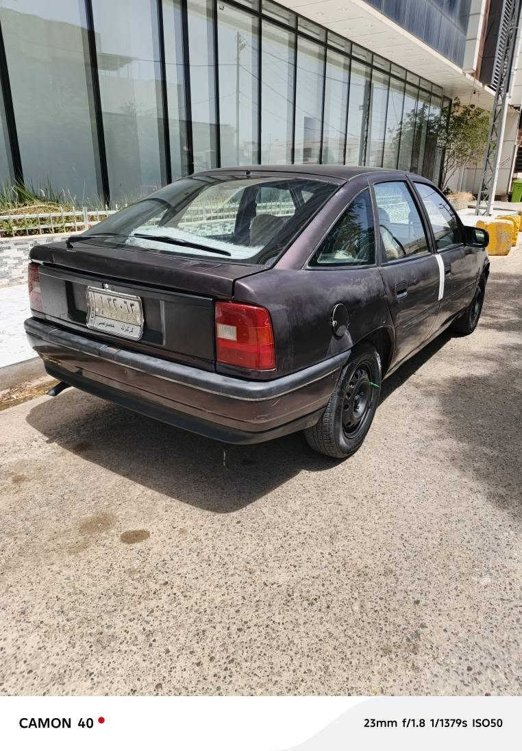 اوبل فكترا موديل ١٩٩٢
٤ تايرات جديد 
محرك و كير جديد
شرط تحويل او وكاله 
سلايت 
محرك 16 قايش عريض 
سياره يحتاجله فقط صبغ 
الباقي كله بلشرط 
منضومه زينون 
كهربائيات و ميكانيك كله بل شرط 
للبيع او مراوس حسب قناعه
*********** كركوك, العراق
