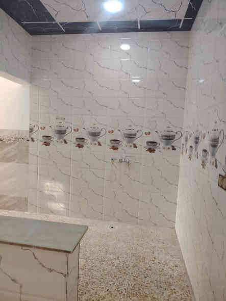 الموقع حي الانتصار شارع 60 خلف أسواق تبارك

مساحه 90 متر طابق ونص

الدار متكون غرفتين نوم وهول 2 ومطبخ واستقبال وصحيات وبيتونه

سند طابو الزهور شرط التحويل ملك صرف

استلام فوري

#السعر_68_وبي_مجال_

للتواصل والاستفسار الاتصال

***********
