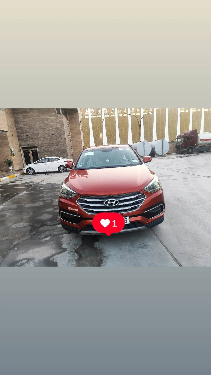 السلام عليكم سنتافيه مديل ١٠١٧ وارد امريكي للبيع او مراوس بيه بابين صبغ
لتجميل فقط السياره جاهزه وجديده   العنوان ناصريه حي الشموخ 
السعر ١٥٠ وبيه مجال ولعده نقص فلوس نخلي عليه بس بضمانات 
راقم الهاتف ***********
