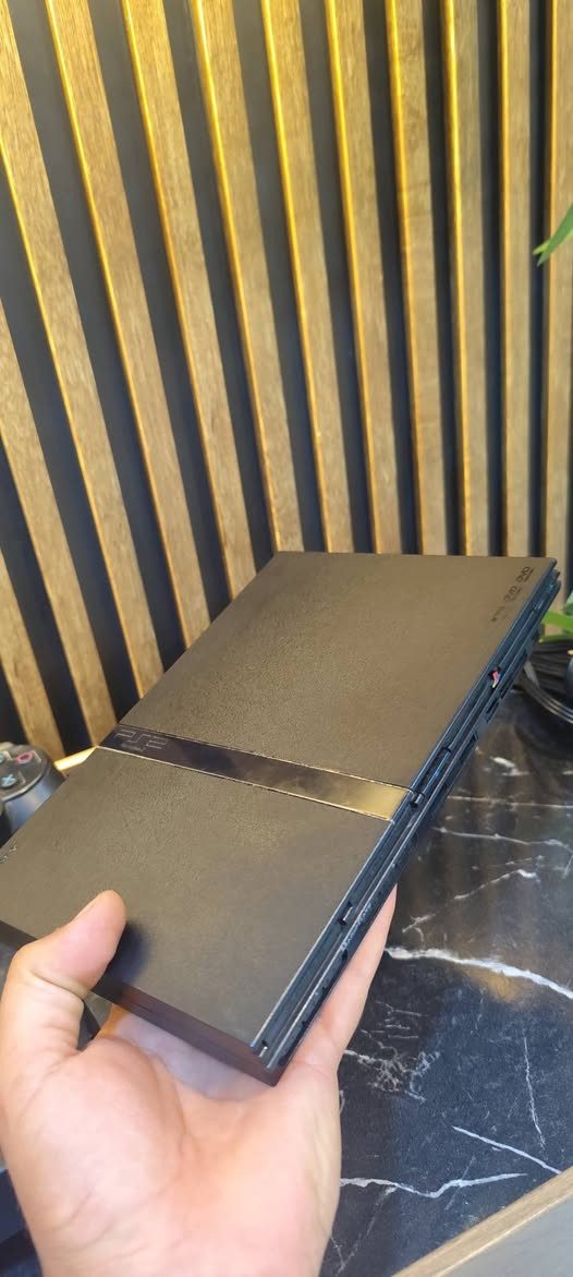 بلي 2 
نظافته فول جانت تشتغل تركته شغلته وهسه يفصل ماعرف السبب 
يشغل أقراص وفلاش 
بس هسه عل عطله ابيعه 
مع التوصيل 30 
عطله سهل


**إذا كنت صاحب هذا الإعلان وتريد حذفه لأي سبب، رجاءا أرسل رسالة إلى الدعم الفني**