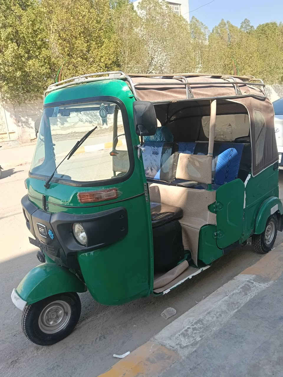 السلام عليكم تكتك للبيع مديل 2021  كفاله من الصبغ والمعجون السعر 7700 /***********
