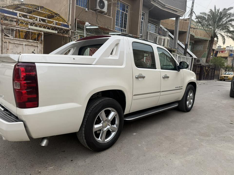 شيفروليت تاهو افيلانج بيكم
موديل 2013
سيارة جديدة بل باكيت رقم بغداد اعلى فئة  LTZ دايمونت 
فولل للاخير فتحة شاشة سقف
سياره مكفولة كفالة عامة بيها فقط صبغ حزام للجمالية عدة القمارة على صبغ لبلاد شرط كير ومحريك وصدر كلة جديد لوك شرط تراي
شركة
داخلها لوك جديد
نخم تاير جديد تايلندي
مكان بغداد الشعب
***********
***********
