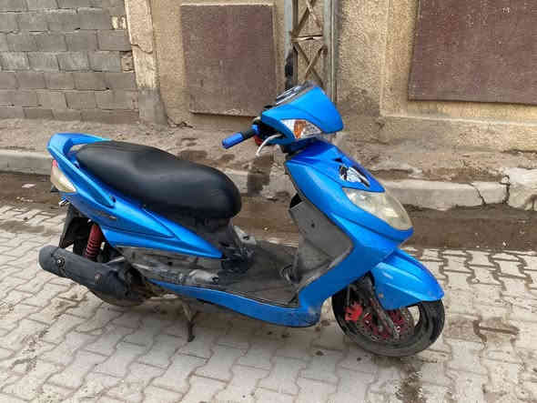 سلام عليكم
سكنس فحل كابريتر 140
الدراجه كفاله عامه من كهربائيات كفرات بلادي دشبول شغال رون وكيلو متر مابيها نقص 
الدراجه بيها تبخير ومستحقه تجفيت بس شغاله وتمشي طبيعي وين متريد توصلك 
***********
السعر ٦٠٠ وبيها مجال 
الدوره حي اسيا
