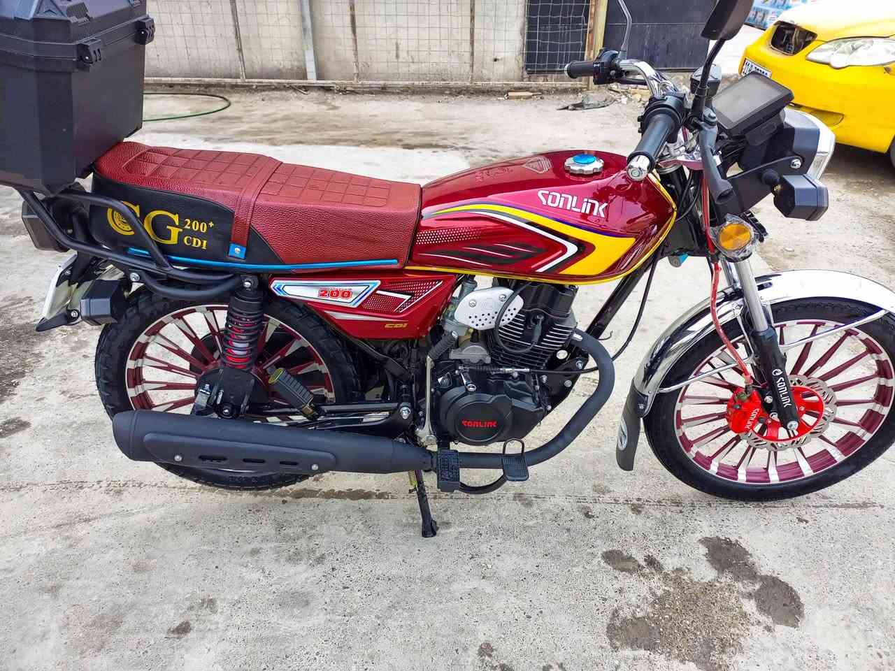 سيفان للبيع ضاغطه وزنجبيل موديل 25 بعده زيرو ماشيه 1500 بغداد الحسينيه *********** السعر مليون و50
