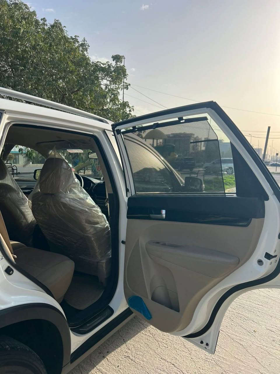 السلام عليكم كيا سورنتو 2015  خليجي رقم سلمانية بسمي سنوية وهزة جديدة صبغ فقط جرء من الدعامية الامامية سيارة جاهزة وبدون اي نقص السعر 165 ورقة وبيهة مجال اعتدر عن المراوس *********** بغداد, العراق
