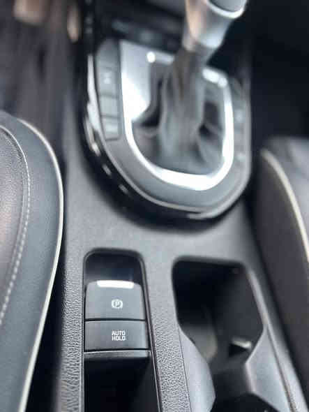 كيا فورتي جي تي لاين2024 
استيراد بمواصفات خاصة
فووووول مواصفات للاخير
ماشيه25  الف بعدهه بريحة الشركة 
محرك 2000 دوش المرغوب
اللون اسود ملكي 
رادار 
 وفتحة سقف 
الجام ينزل بالريمونت البصمة
كشنات جلد كلهن 
مع تحكم كهرباء وتدفئة وتبريد بالكشنات
 اشاير بالمري 
نظام الصوت والشاشة من هارمن كاردن
 مضخم صوت وضوح جدآ ممتاز رادار امامي وخلفي وجانبي
 سبير بلاد كومهو 
وضعيات قيادة
 توقف ذاتي
 تحديد مسار
 قيادة ذاتية كاميرا امامية صندوق كهرباء يفتح عند الاقتراب
 اشارة ترحيب باليدات عند الاقتراب 
بصمات بوب 
الجام ينزل بالبصمة
تبريد خلفي 
ارضيات ربل بلاد حوض ستندر عليهه 
السيارة ما ناقصها برغي كاملة مكملة
 رقم معوقين بغداد وكالة 
 بدون ارباك بدون ارباك حادثهه جدآ جدآ بسيط دعامية وشووووية من البنيد وتكحيل بسيط ما مبين بالجاملغ الامامي وشوف العين 
غراض السيارة كلة تفصيخ بلادي شرط الفحص
السيارة كارتون سعرها 165وبي مجال ان شاءالله  موجود وتساب
***********
