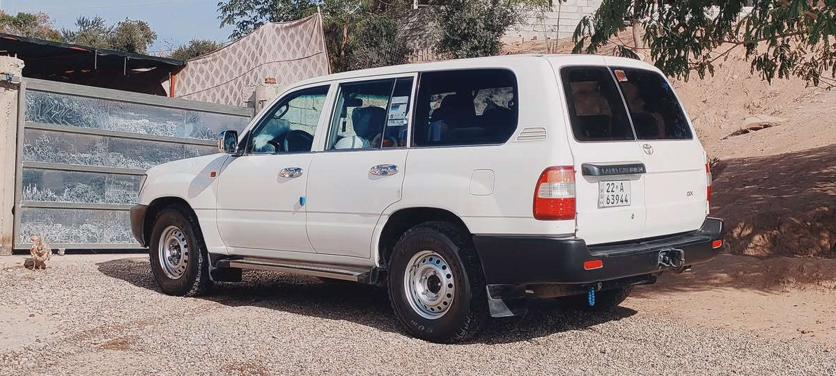 مۆنیکاشورتەی 2005 گێر تۆماتیک فول عادی گێرو مەکینە بەشەرت  جوار تایەی لۆکی لەژێرە
ژم:***********
