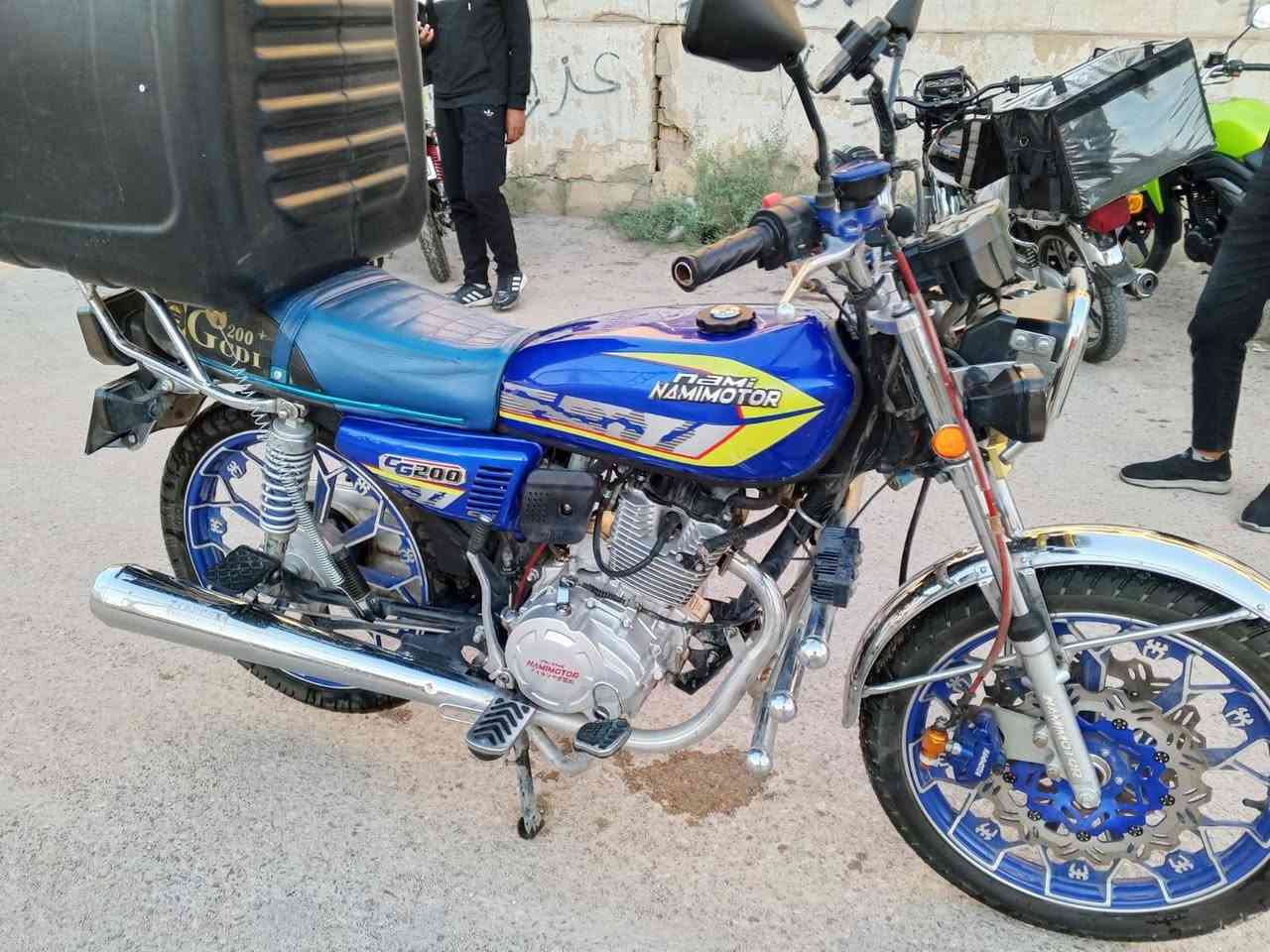 سلام عليكم ايراني للبيع موديل 25 جديد مال جناي مكاني رمادي شارع 17 ( السعر 800 بي مجال بصيط )*********** متواجد بس عل خط مكلف بل نشر

