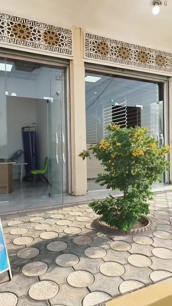 ✨ عيادة الحمداني التمريضية ✨

يسعدنا دائماً نكون بخدمة أهالينا الطيبين
في العلكاية والمناطق المجاورة 🌿🤍

نقدّم خدمات تمريضية متكاملة بكل عناية واهتمام:

🔹 إعطاء الإبر العضلية والوريدية
🔹 تركيب الكانيولا والسحب الوريدي
🔹 تبديل الضمادات والجروح
🔹 قياس الضغط والسكر ونسبة الأوكسجين
🔹 جهاز التبخير للأطفال والكبار
🔹 رفع الغرز
🔹 وضع ورفع الصوندة
🔹 إعطاء المحاليل الوريدية
🔹 متابعة الحالات التمريضية المختلفة
🔹 خدمات تمريضية داخل العيادة بإشراف ممرضين مختصين
🔹 الزيارات المنزلية للحالات المحتاجة للرعاية

🕒 أوقات الدوام:
من الساعة 3 عصراً ولغاية 11 مساءً

📍 ثقتكم محل فخر واعتزاز إلنا 🤍

عيادة الحمداني التمريضية
رعاية واهتمام بكل خطوة


**إذا كنت صاحب هذا الإعلان وتريد حذفه لأي سبب، رجاءا أرسل رسالة إلى الدعم الفني**