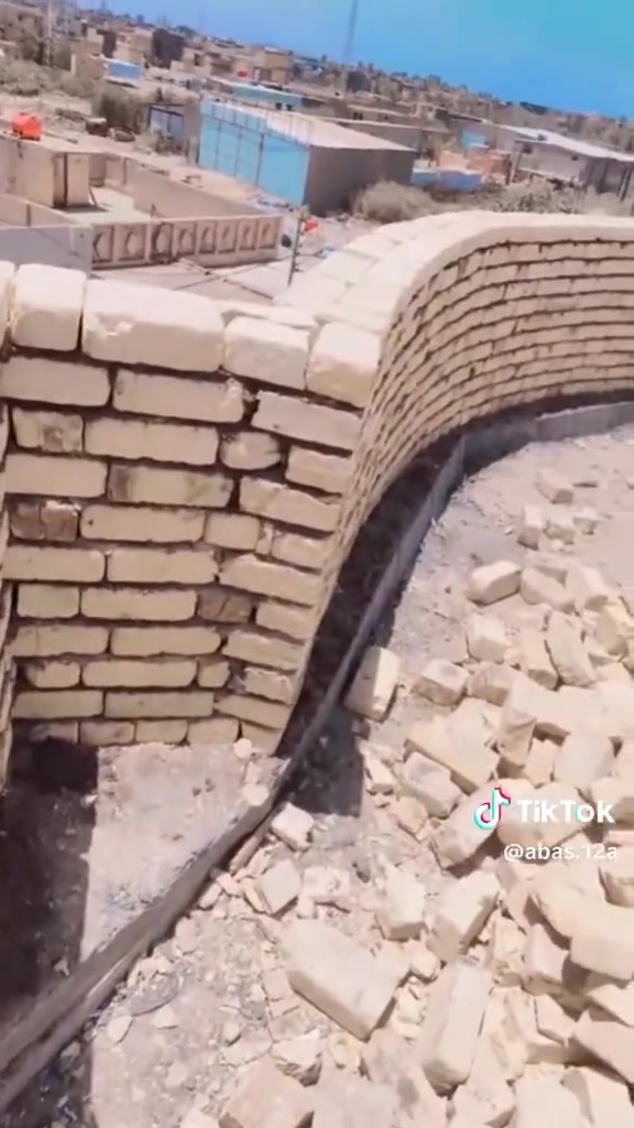 خلفه بناء نشتغل طابوك بلوك فرمستون عگاده شغل درجه اوله يوميه مكطوعه اعدبل اتصل ودلل واتساب او علا الرقم تسليم هندسي شرط ***********
