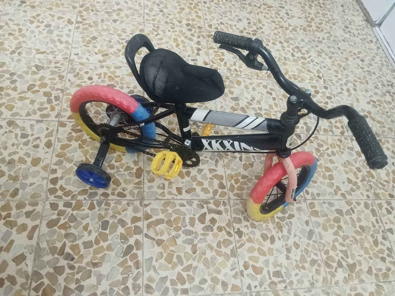 حجم 12
سعرو 30


**إذا كنت صاحب هذا الإعلان وتريد حذفه لأي سبب، رجاءا أرسل رسالة إلى الدعم الفني**