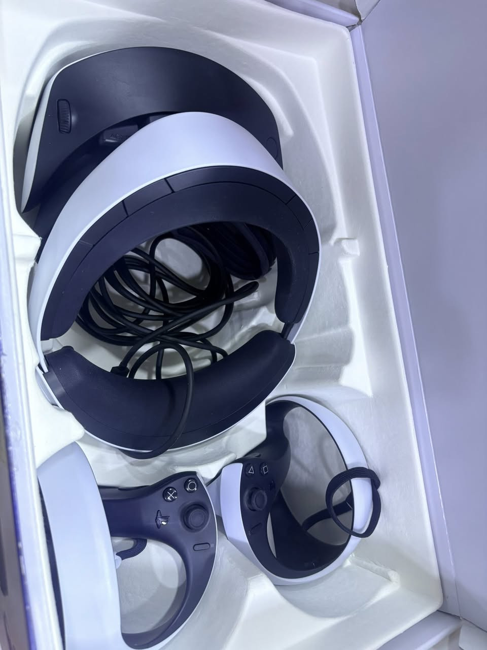 سلام عليكم PS VR2 للبيع نضيفه جداً مستخدمه مرتين فقط الله شاهد تجي تفحصها وتشوفها وتاخذها السعر 450 الف مستعجل عالبيعه 
الرقم *********** متواجد ماسنجر
العنوان : الدورة مجاور جامعة الفارابي
