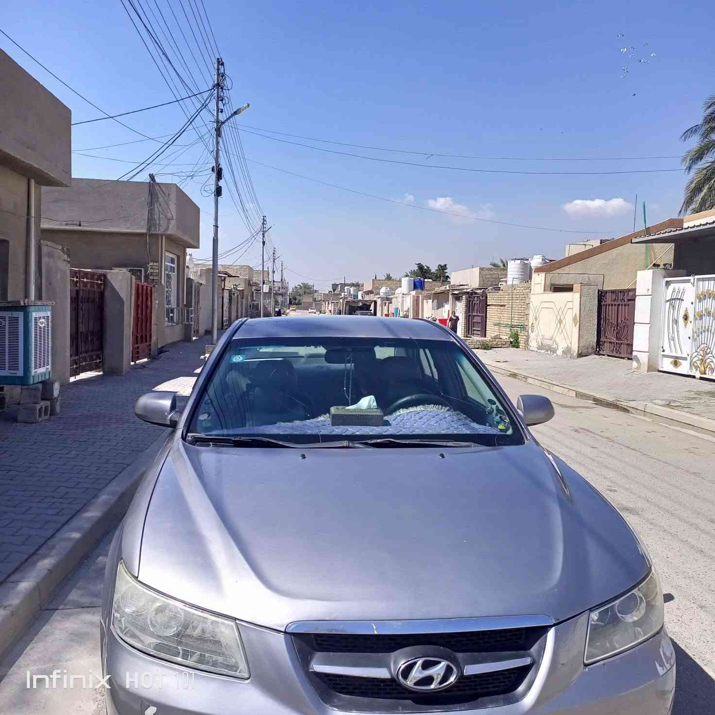 السلام عليكم سوناتا موديل 2007 وارد امريكي 6 سلندر كير مكينه خير من الله تبريد ثلج  تخم تاير دوشمه جديده صدر مامي جديد 
السياره ضررهه بامريكا جاملغ خلفي وصبق حزام اثر جراد
موصفات تحكم ستيرن كشن كهربائي هواي بيهه مواصفات حلوه
السعر 87 بيهه مجال بسيط  ***********
