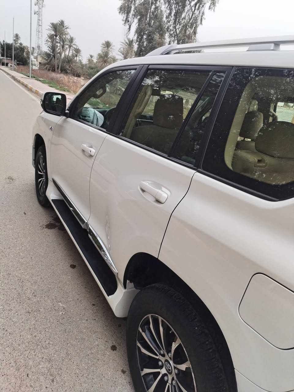 سلام عليكم برادو  للبيع           موديل 2018
سياره مكفوله كفاله عامه ماشيه 105 حقيقي
رقم اربيل لاتصال الرقم ***********
