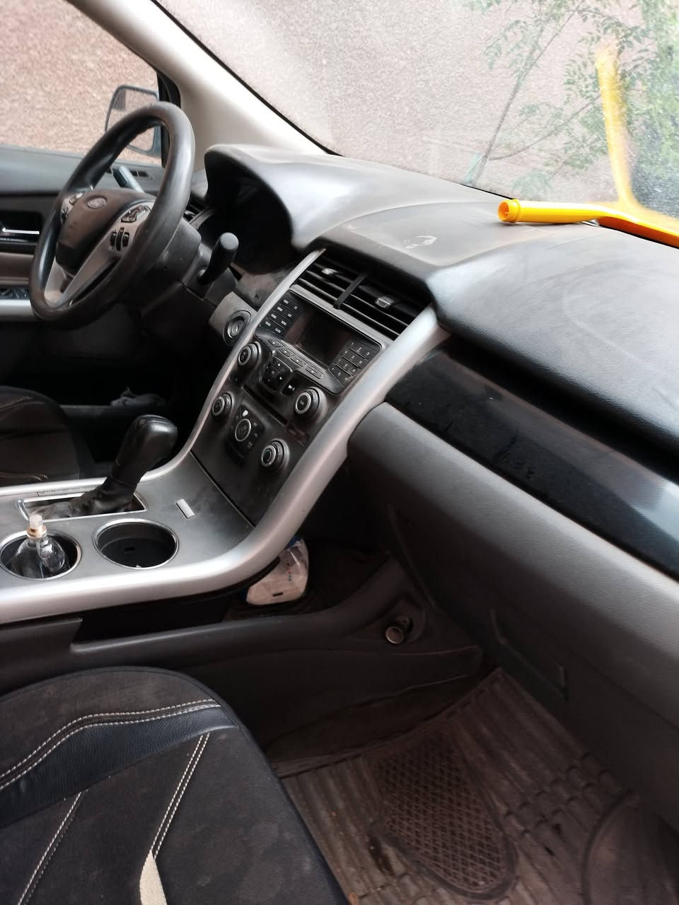 سلام عليكم
فورد ايدج موديل 13 رقم كربلاء نص فول 6سلندر اقتصادية مابيهه كل صرف 
مواصفات معروفه بيهه قطعتين صبغ بسعر بلاش لان محتاج بناء  ومتوازي اريد ابيع 
السياره محتاجه فقط داينموا باتري جديد تخم تاير 
السعر 70 وبي مجال 
بابل حله واتس ***********
تحياتي لكم اخوتي 
يارزاق
