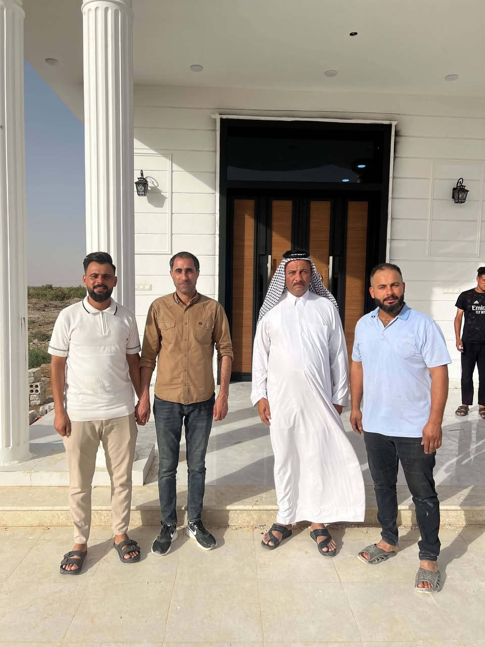 تم بعون الله أكمال عمل باب مضيف الحض و البخت. عامره الديره بزودكم ان شاء الله عمي
#الشيخ أبومصطفى النائلي  علي حسين هندي
سلف ال بونايل عشيرة البوعزيز..

نعمل جميع انواع الحداد 
حدادة خالد الحميداوي ***********
