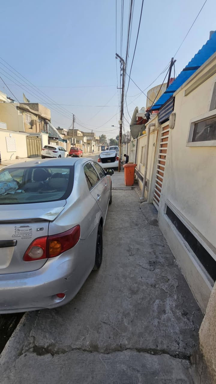 السلام عليكم كورلا موديل 2009 محدثه البجم 13 وارد خليجي ماشيه 200 الف السنوار مرفق بل صور السعر شده 100 وبيه مجال بسيط المكان بغداد بغداد المشتل ***********
