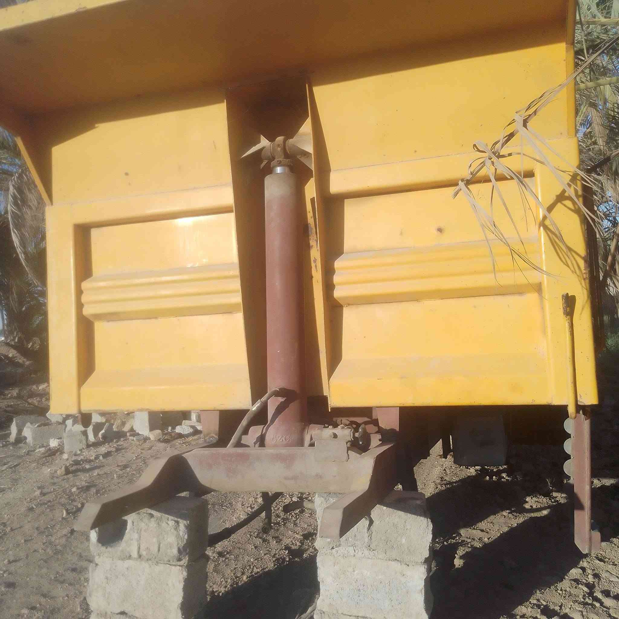 بدي تك طويله البيع بدي جديد مامشتقل خلاص سعره 5وبي مجال ***********
